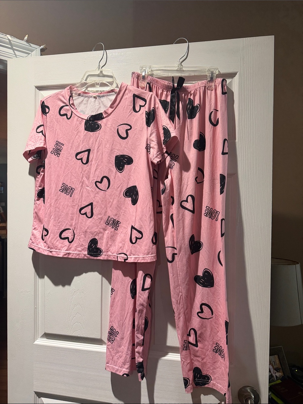 Source Unknown Pink & Black Heart-Print Pajama Set